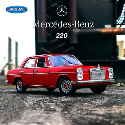 1:24 Mercedes Benz 220 Die Cast